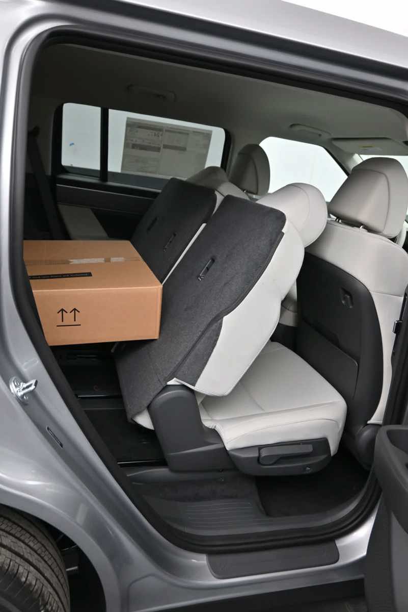 New 2026 Hyundai Santa Fe SE FWD image 13