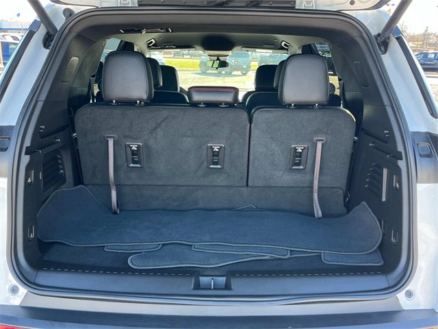 Used 2025 Chevrolet Traverse Z71 w/ Driver Confidence Package image 34