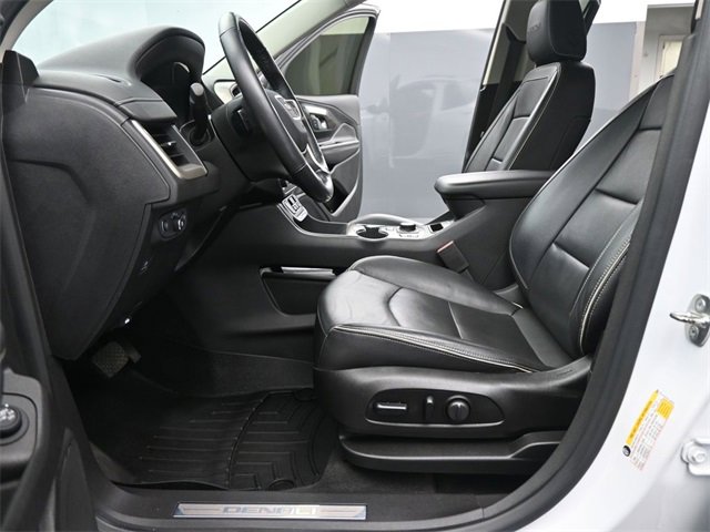 Used 2019 GMC Terrain Denali w/ Advanced Safety Package image 10