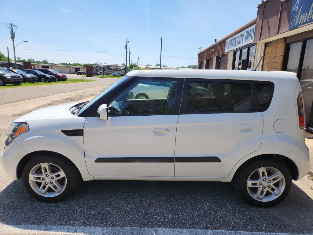 Used 2010 Kia Soul + w/ Audio Pkg