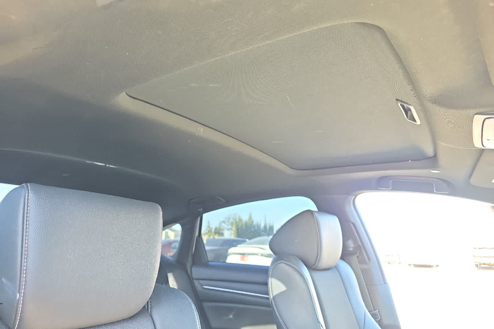 Used 2019 Honda Accord Sport image 18