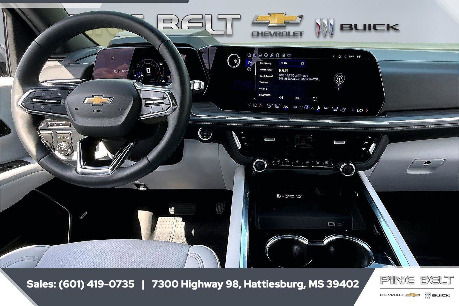 Used 2025 Chevrolet Suburban Premier image 13