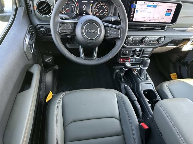 New 2025 Jeep Gladiator Mojave w/ Convenience Group image 21