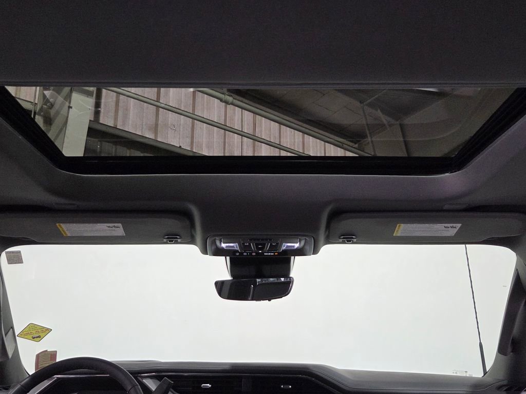 Used 2025 GMC Sierra 3500 Denali w/ Denali Reserve Package image 26