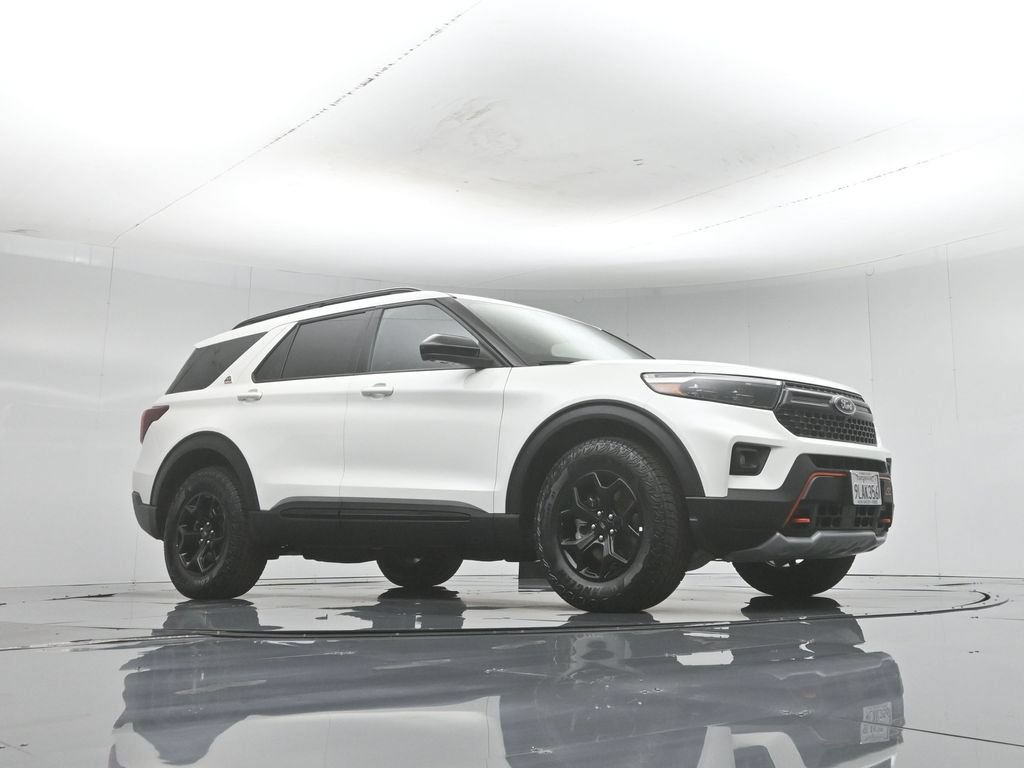 Certified 2023 Ford Explorer Timberline w/ Timberline Technology Package AWD/4WD image 4