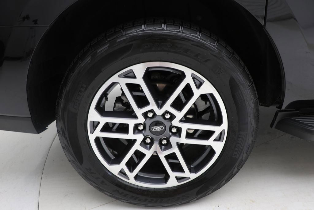 Used 2025 Ford Expedition Max Active image 10