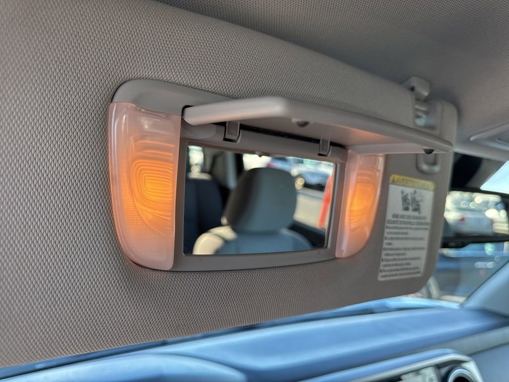 Used 2023 Toyota Tacoma TRD Sport image 29