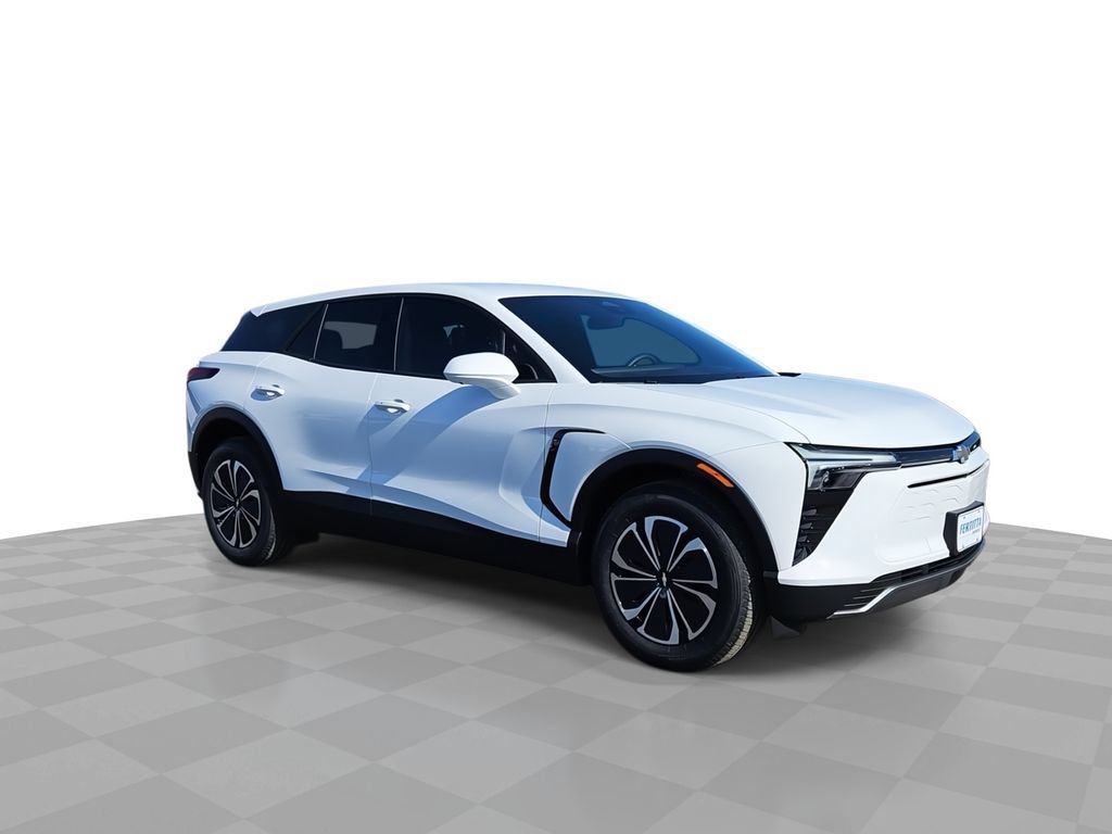 New 2026 Chevrolet Blazer EV LT FWD image 2