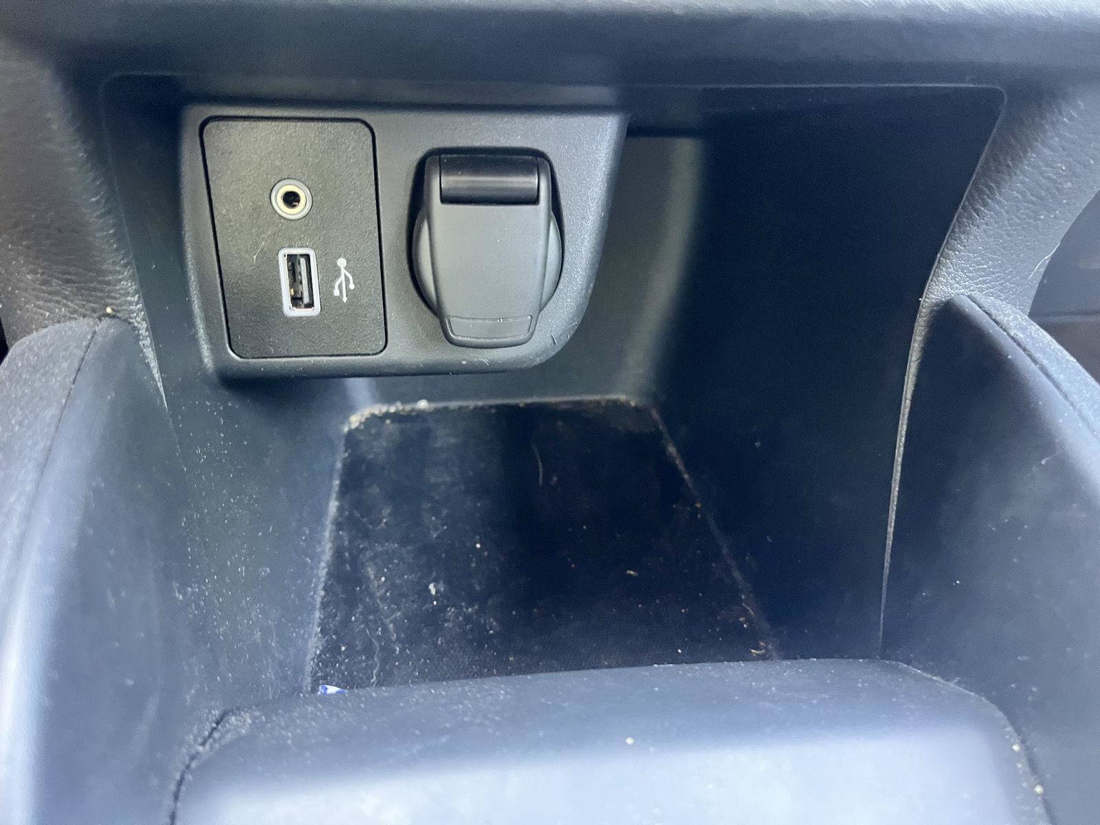 Used 2025 Nissan Versa S w/ Trunk Package FWD image 21