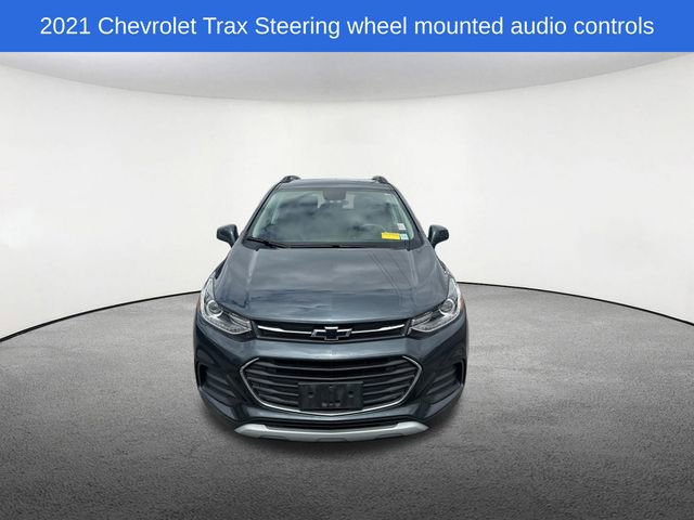 Used 2021 Chevrolet Trax LT w/ LT Convenience Package image 14