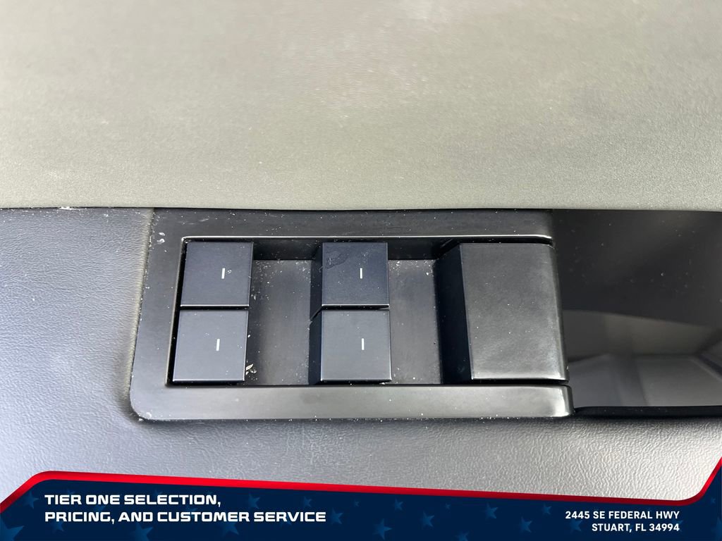 Used 2024 Tesla Cybertruck AWD Crew Cab image 12