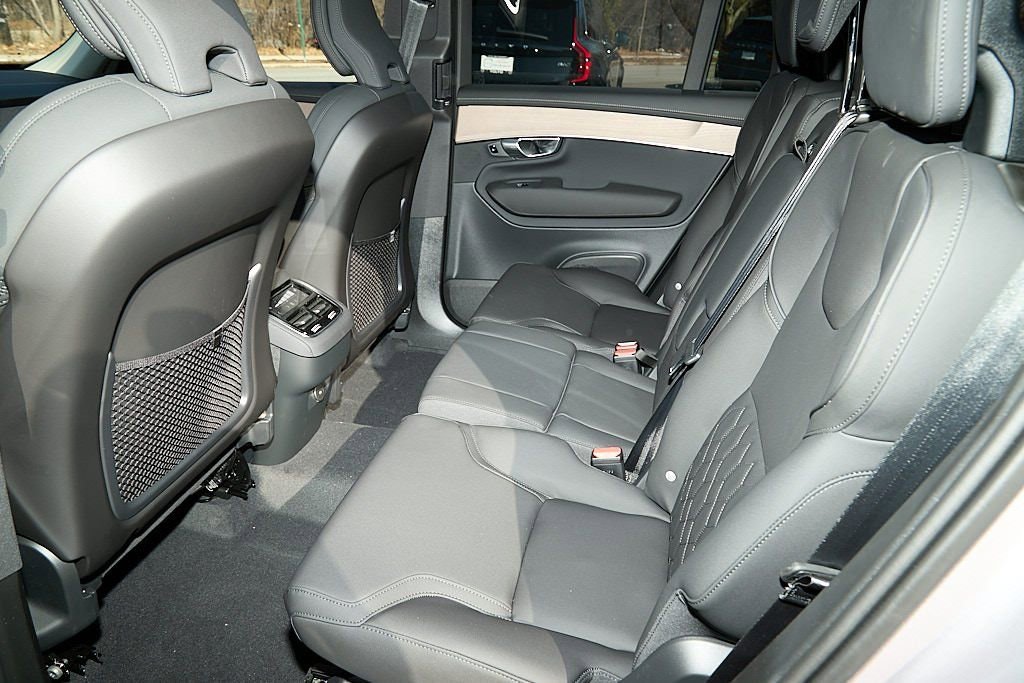 New 2026 Volvo XC90 B6 Plus w/ Protection Package image 20