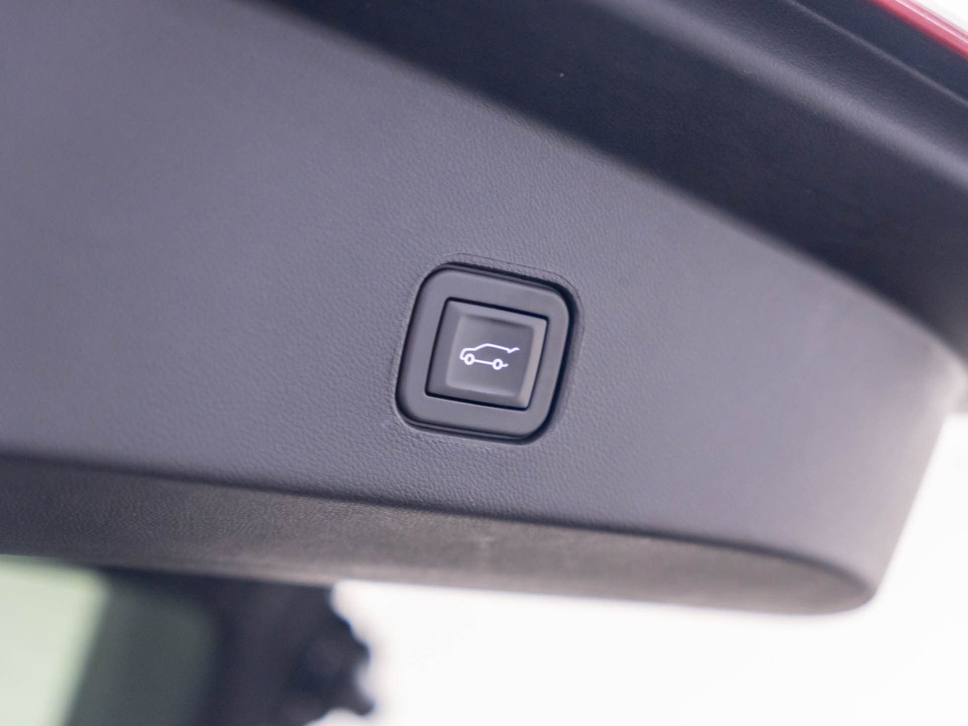 Certified 2024 Cadillac Lyriq Tech AWD/4WD image 39