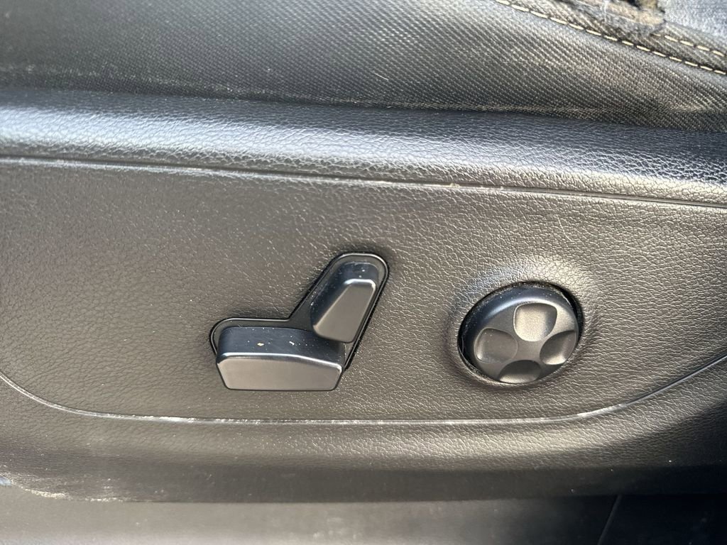 Used 2019 RAM 1500 Big Horn image 14