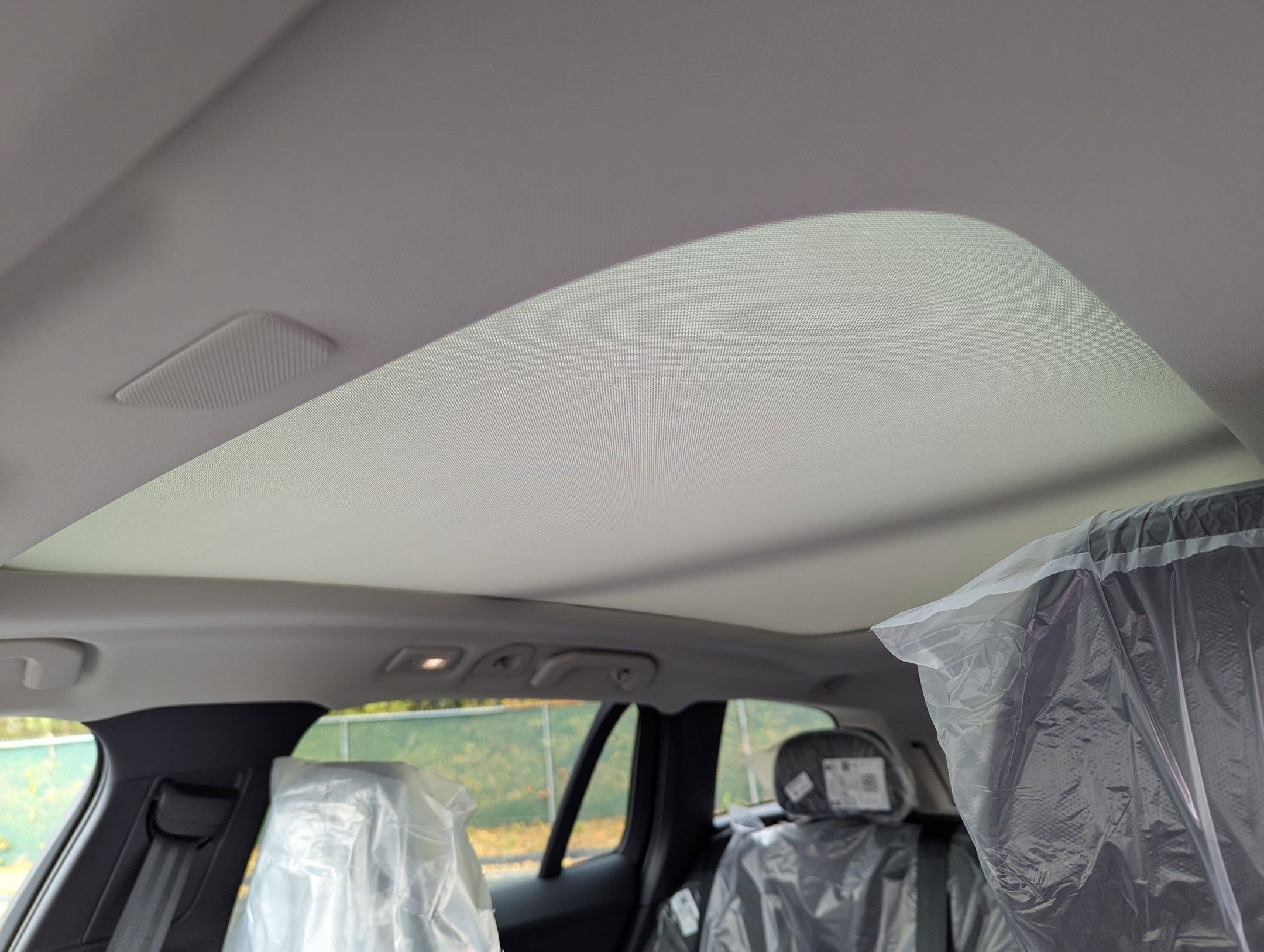 New 2026 Volvo V60 B5 Cross Country Ultra w/ Protection Package Premier image 17