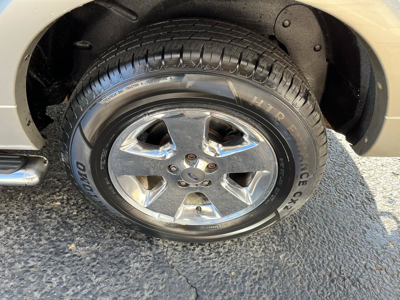 Used 2004 Ford Explorer Limited AWD/4WD image 16