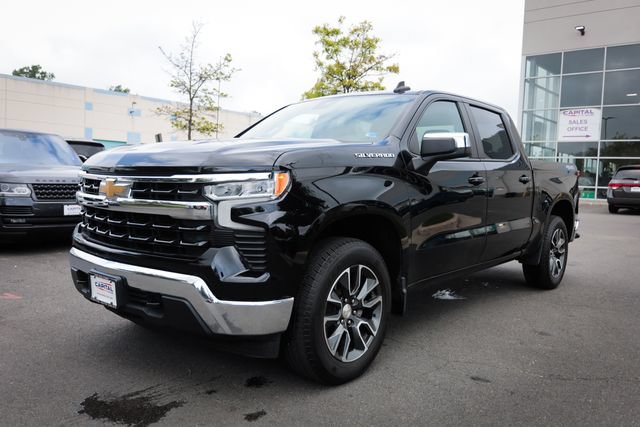 Used 2023 Chevrolet Silverado 1500 LT AWD/4WD image 5