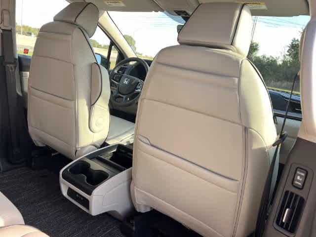 Certified 2026 Honda Odyssey Touring image 13