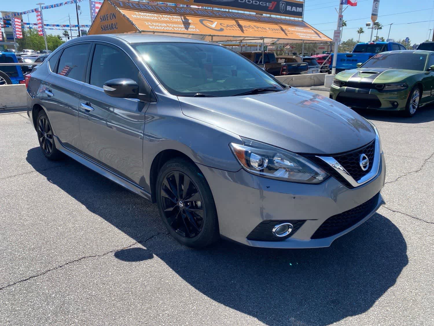 Used 2017 Nissan Sentra SR w/ SR Midnight Edition FWD image 4