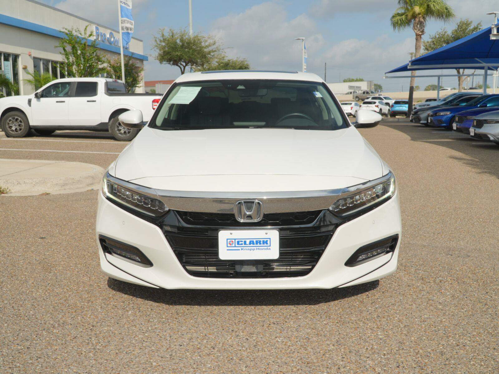 Used 2019 Honda Accord Touring image 2