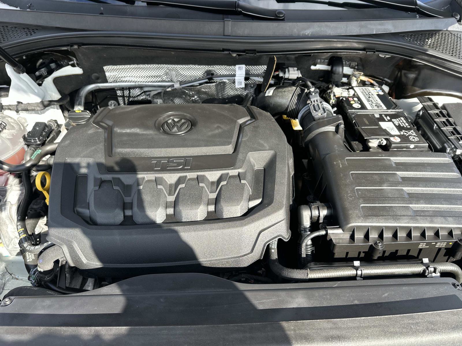 Used 2022 Volkswagen Tiguan SE AWD/4WD image 10