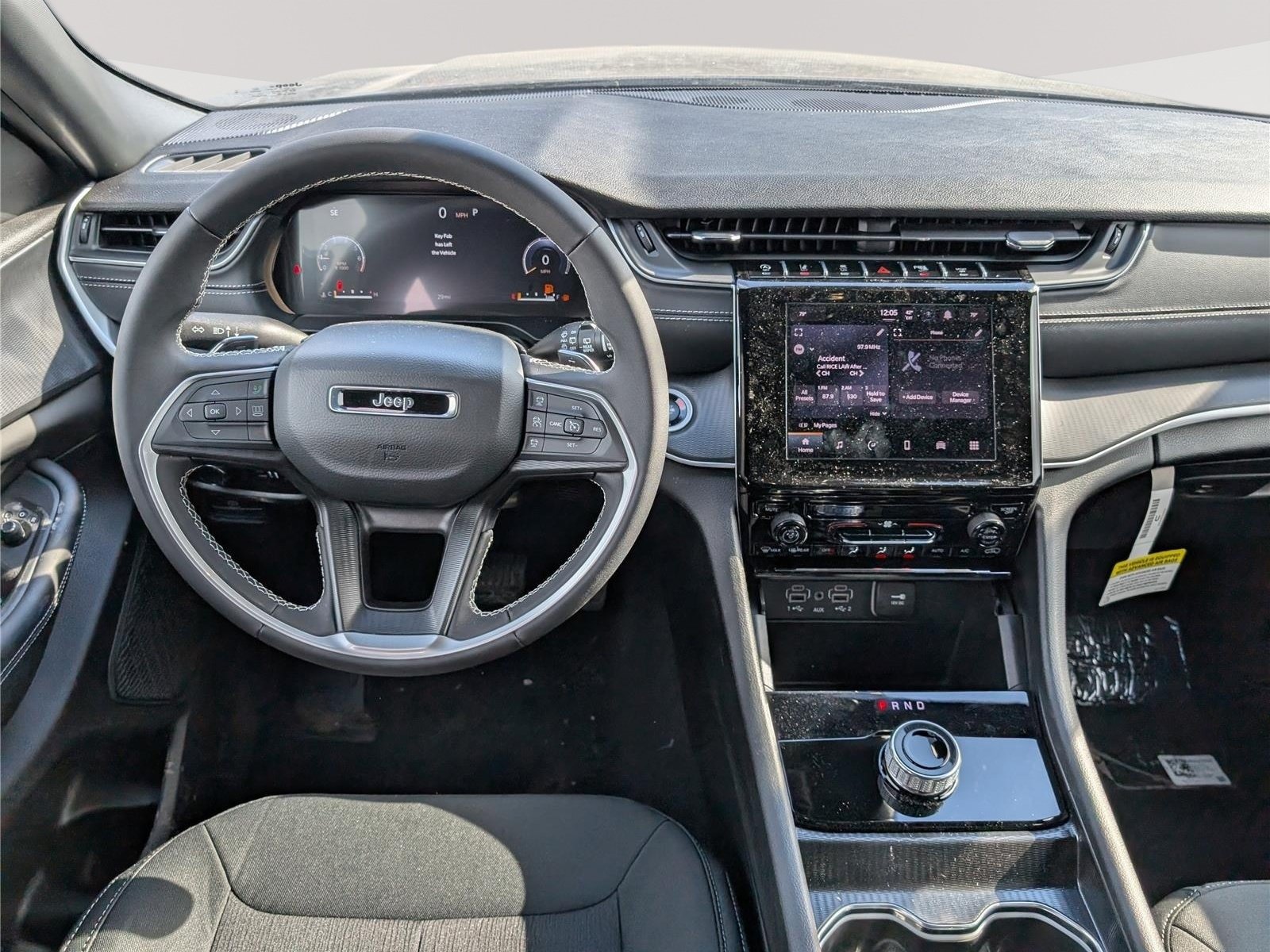 New 2026 Jeep Grand Cherokee Laredo AWD/4WD image 12