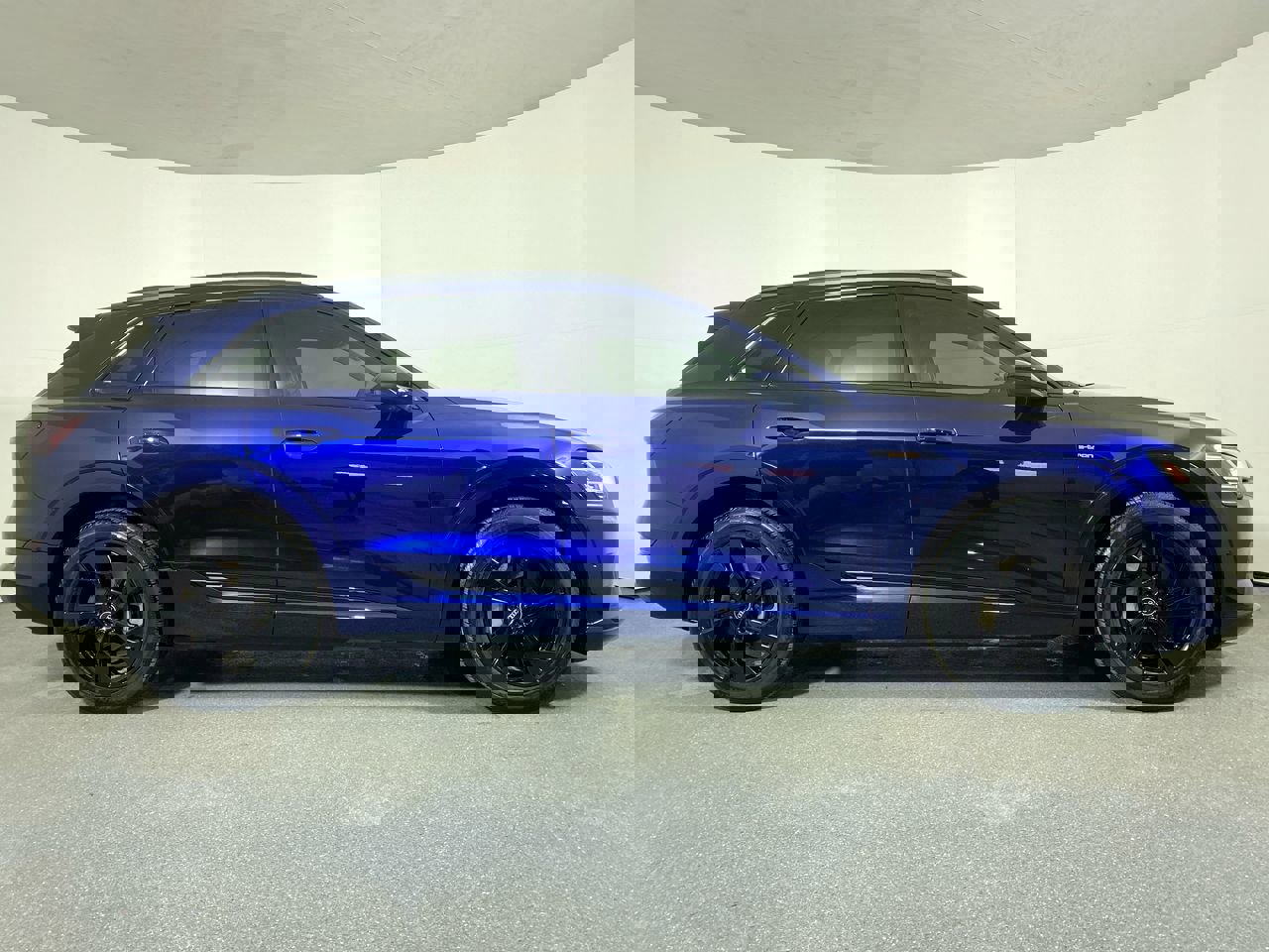 Certified 2021 Audi e-tron Premium w/ Convenience Plus Package image 38