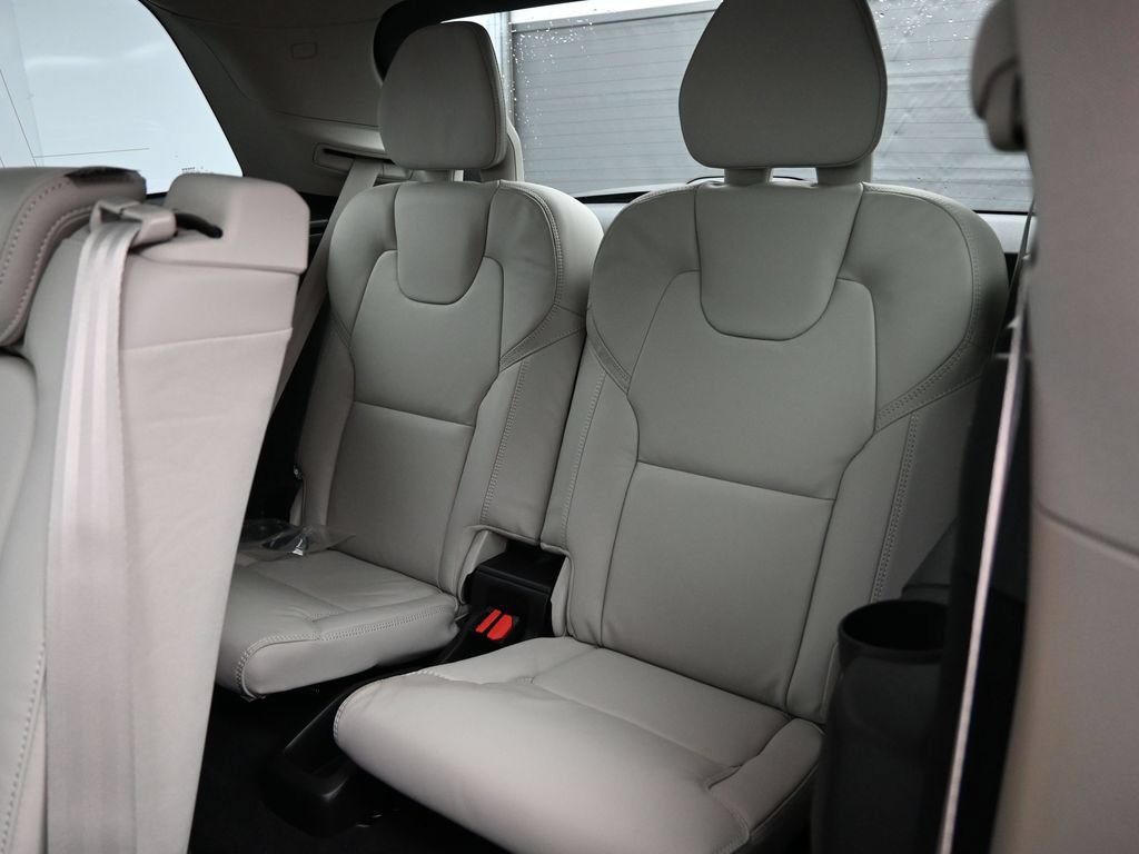 New 2026 Volvo XC90 T8 Ultra w/ Protection Package Premier AWD/4WD image 25