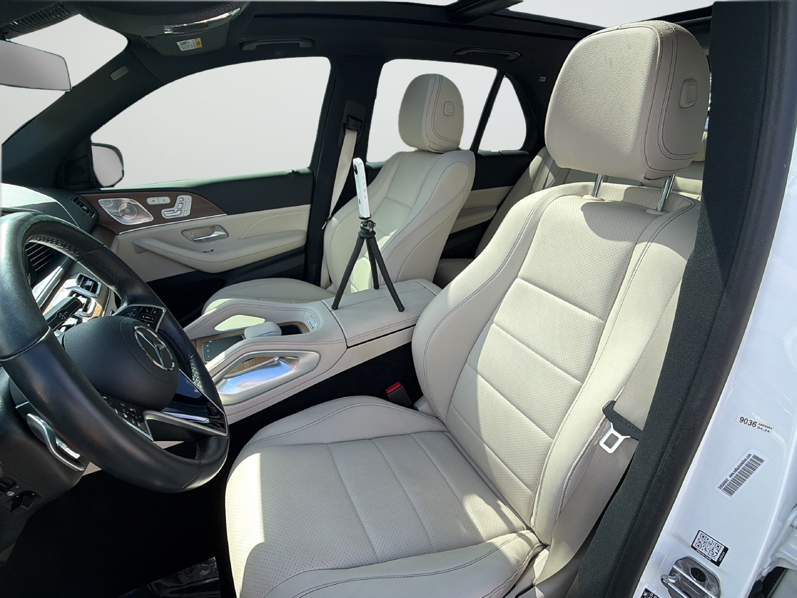 Used 2025 Mercedes-Benz GLE 450 4MATIC image 32