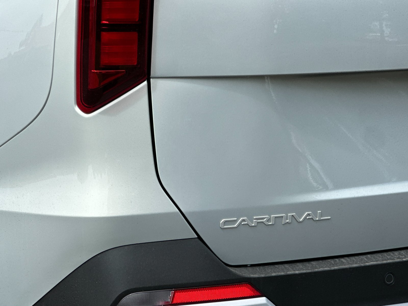 New 2026 Kia Carnival EX FWD image 28