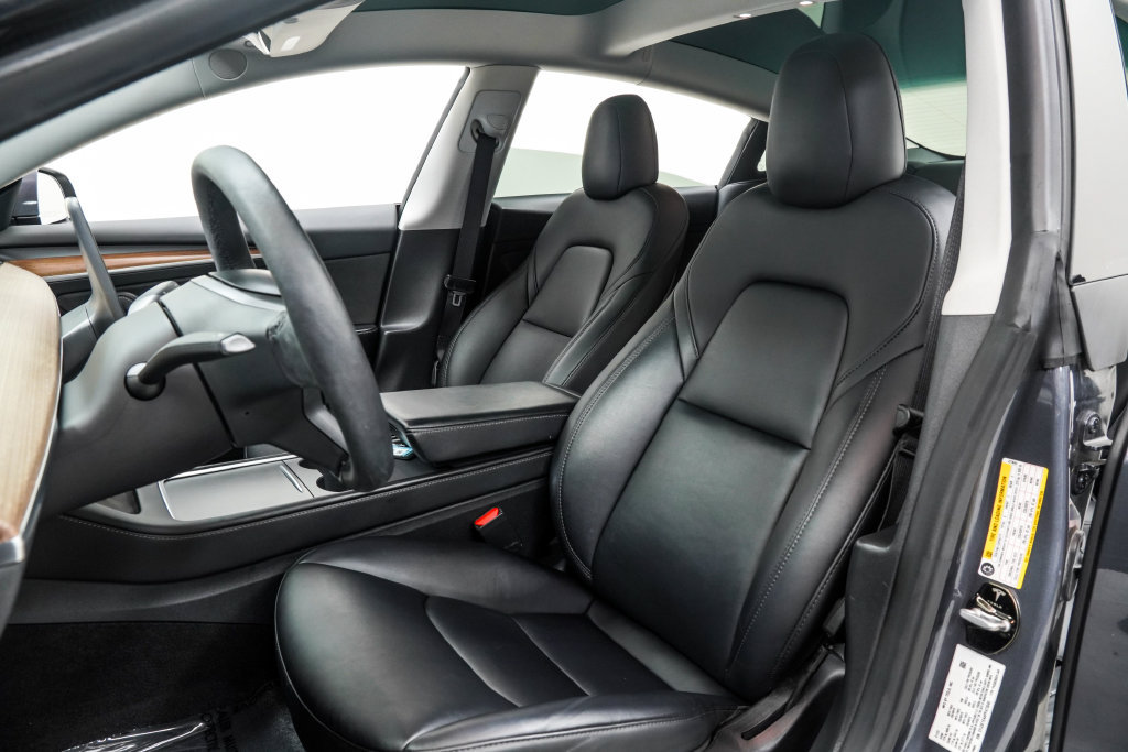Used 2023 Tesla Model 3 Standard Range RWD image 16