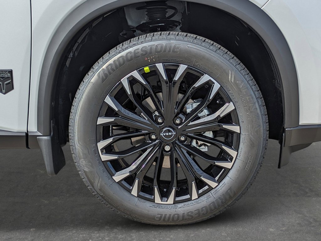 New 2027 Nissan Rogue Dark Armor FWD image 9