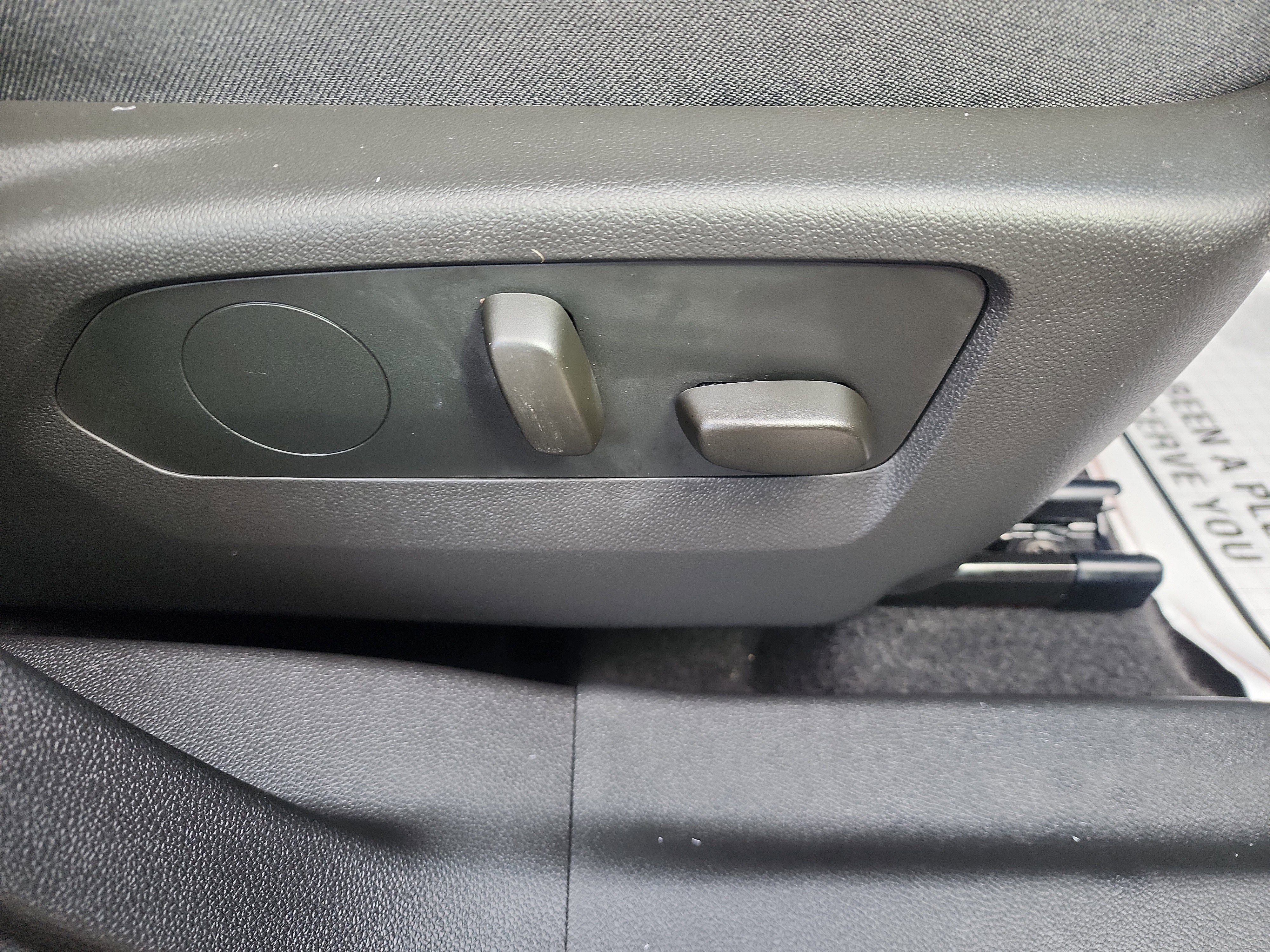 Certified 2023 Buick Envision Essence w/ Sport Touring Package image 34