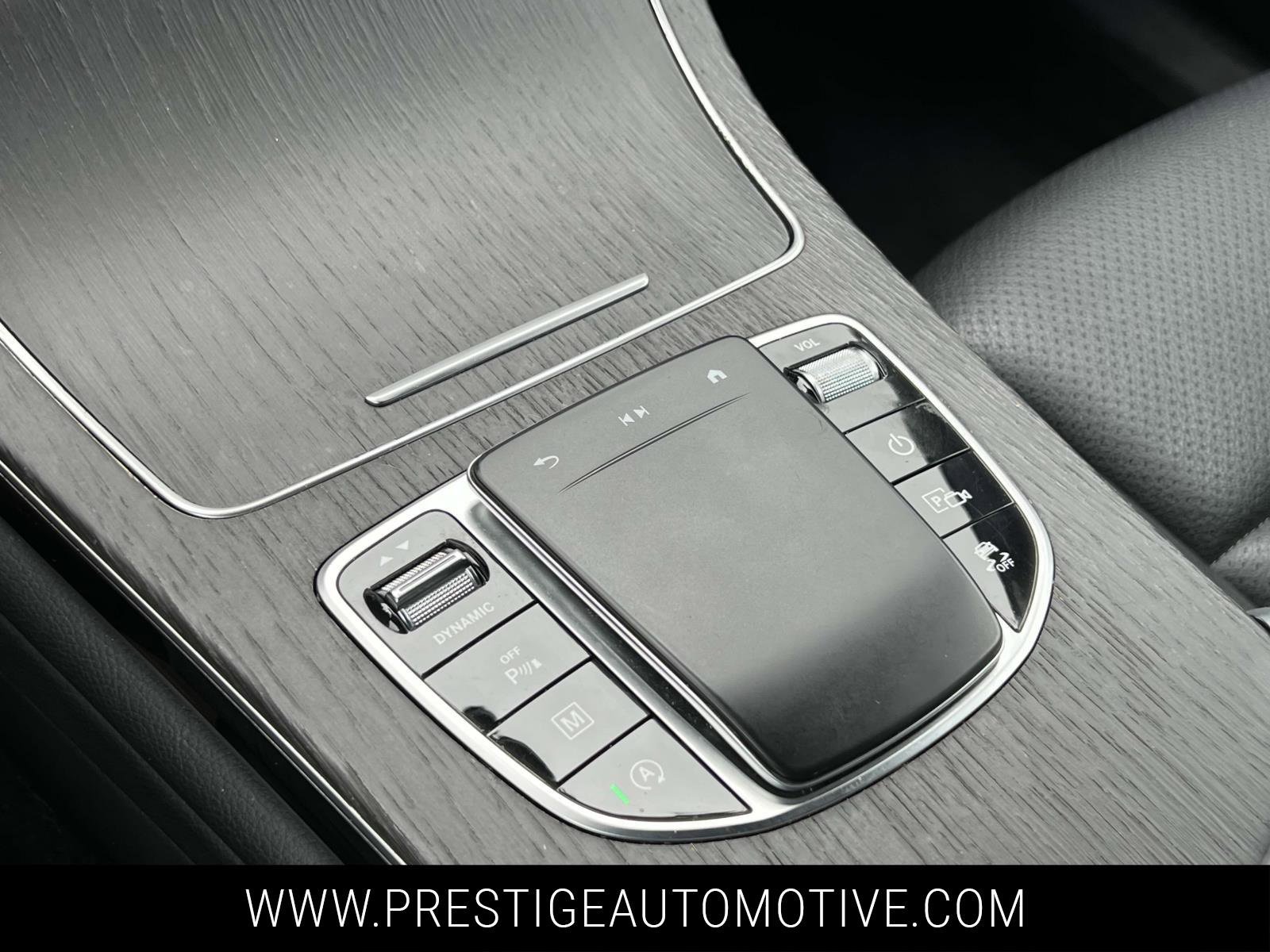 Used 2022 Mercedes-Benz GLC 300 GLC 300 image 26