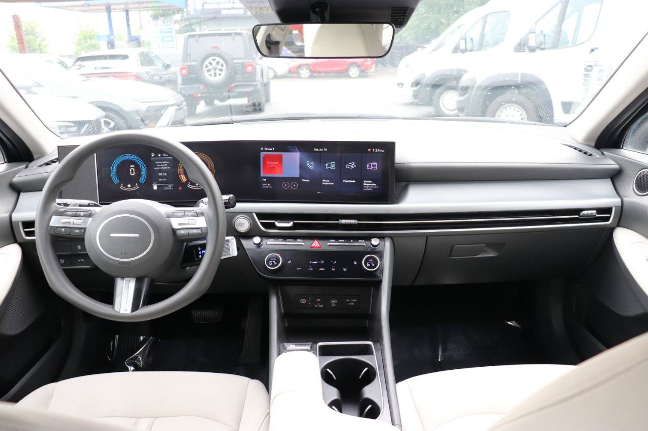 Used 2025 Hyundai Sonata SEL FWD image 16