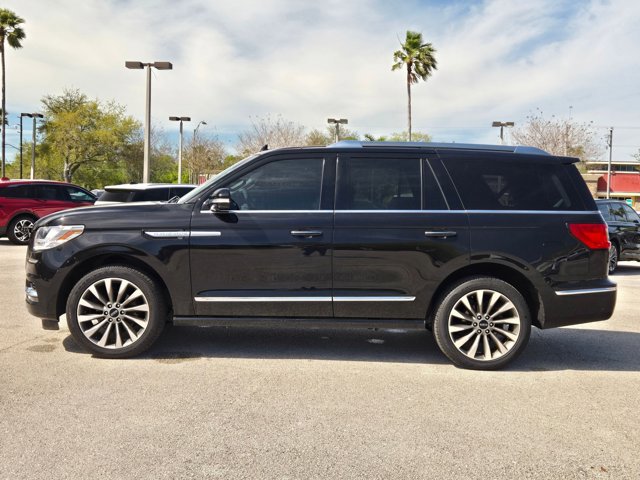 Used 2020 Lincoln Navigator Reserve image 8