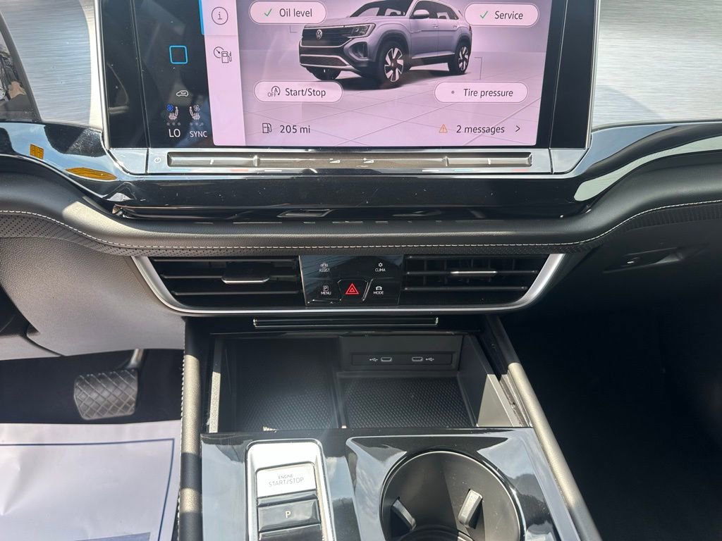 Used 2024 Volkswagen Atlas Cross Sport SE image 13