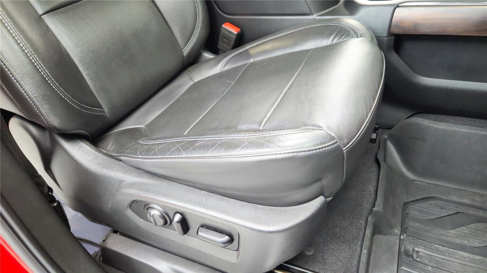 Used 2020 GMC Sierra 1500 SLT image 36