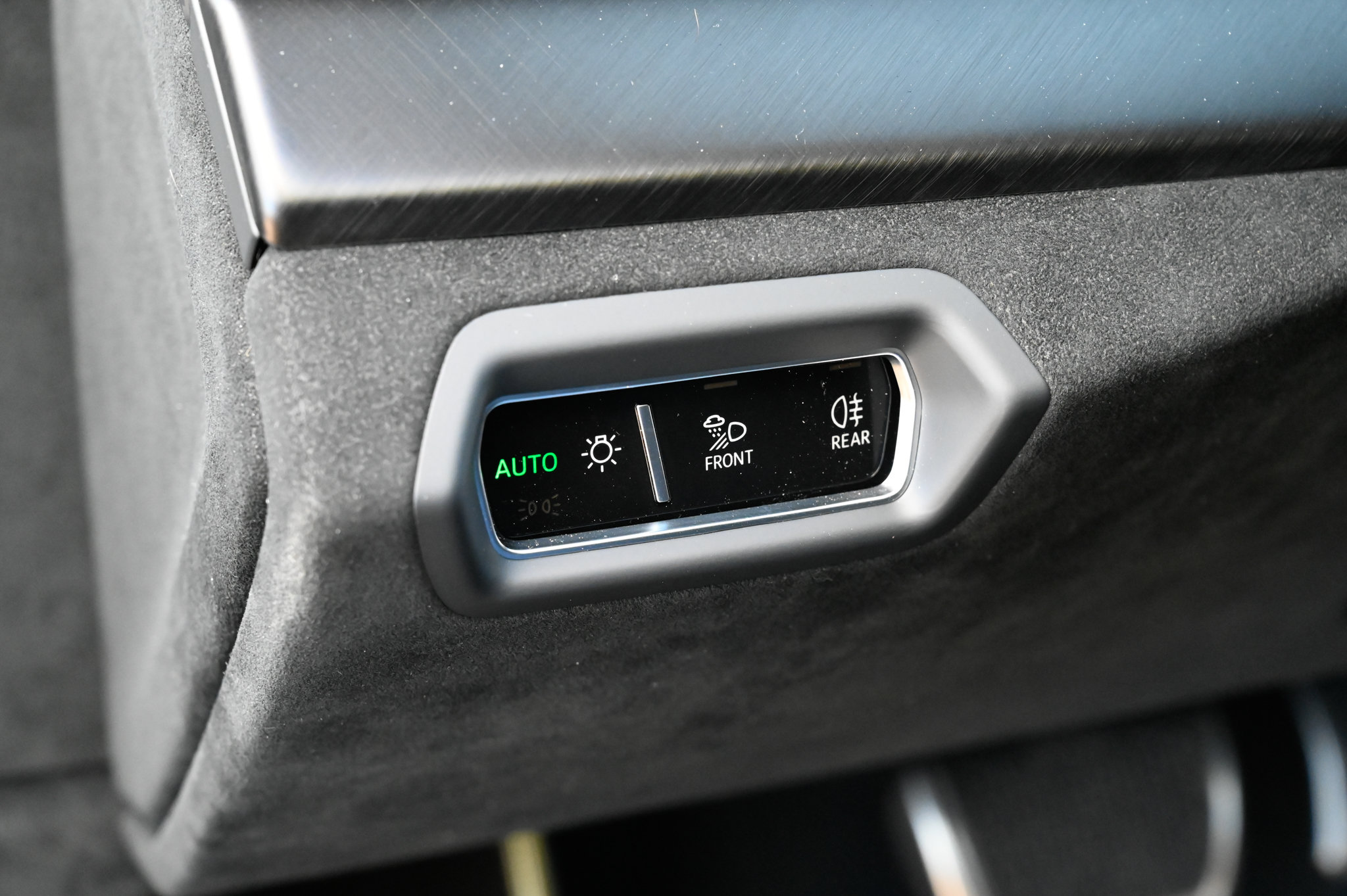 Used 2024 Lamborghini Urus Performante AWD/4WD image 24