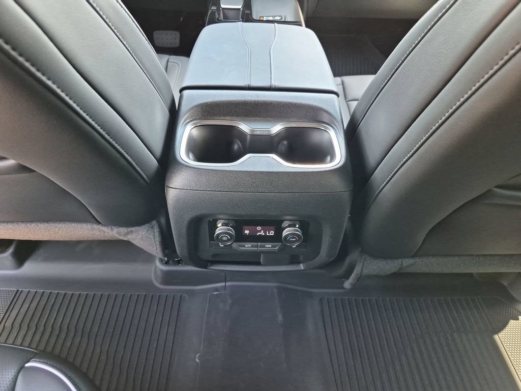 New 2026 Buick Enclave Avenir w/ Super Cruise Package FWD image 33