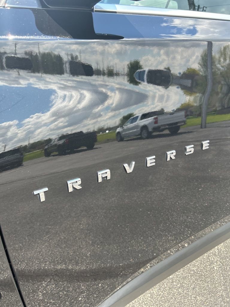 Used 2020 Chevrolet Traverse LT FWD image 22