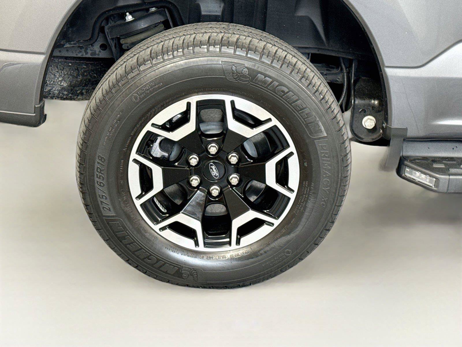 Used 2023 Ford F150 Lightning XLT AWD/4WD image 42