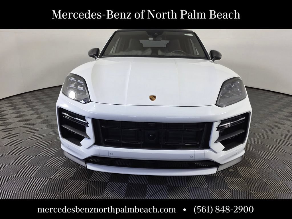 Used 2025 Porsche Cayenne Turbo GT AWD/4WD image 2