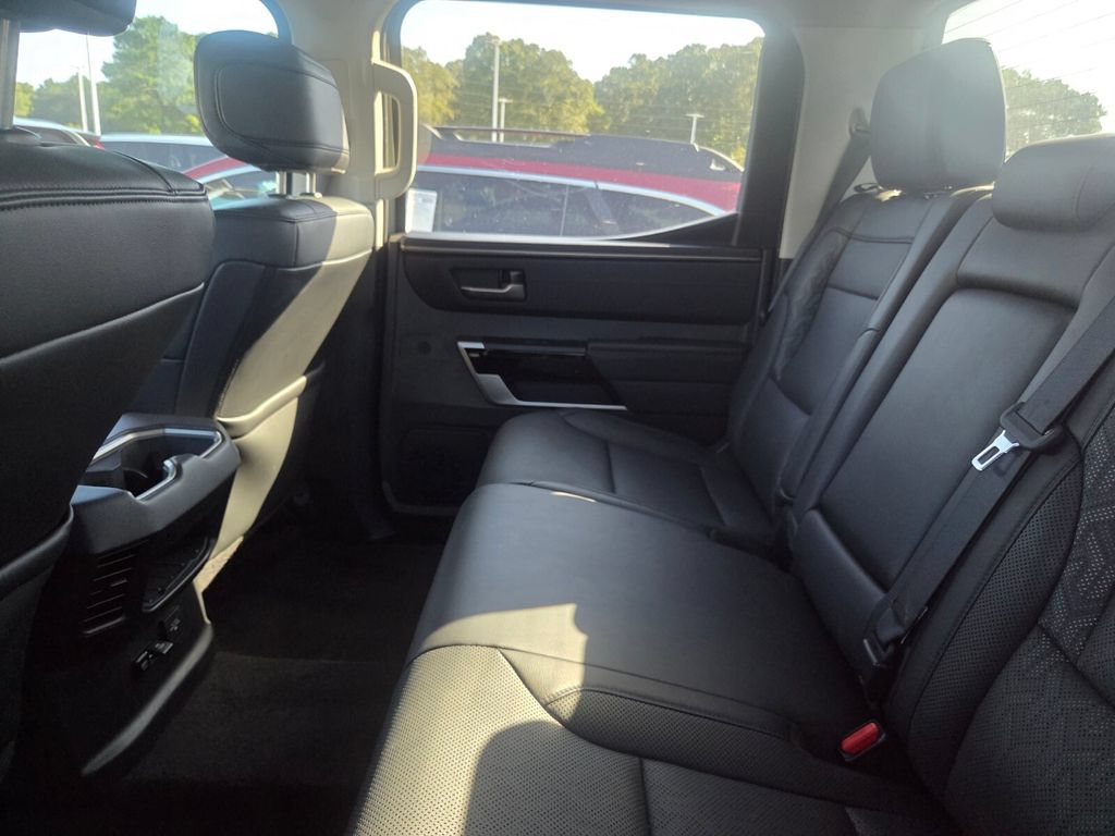 Used 2024 Toyota Tundra Limited AWD/4WD image 7