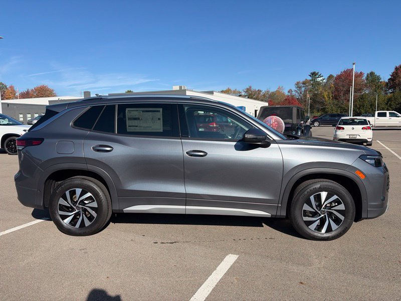 New 2026 Volkswagen Tiguan S AWD/4WD image 2