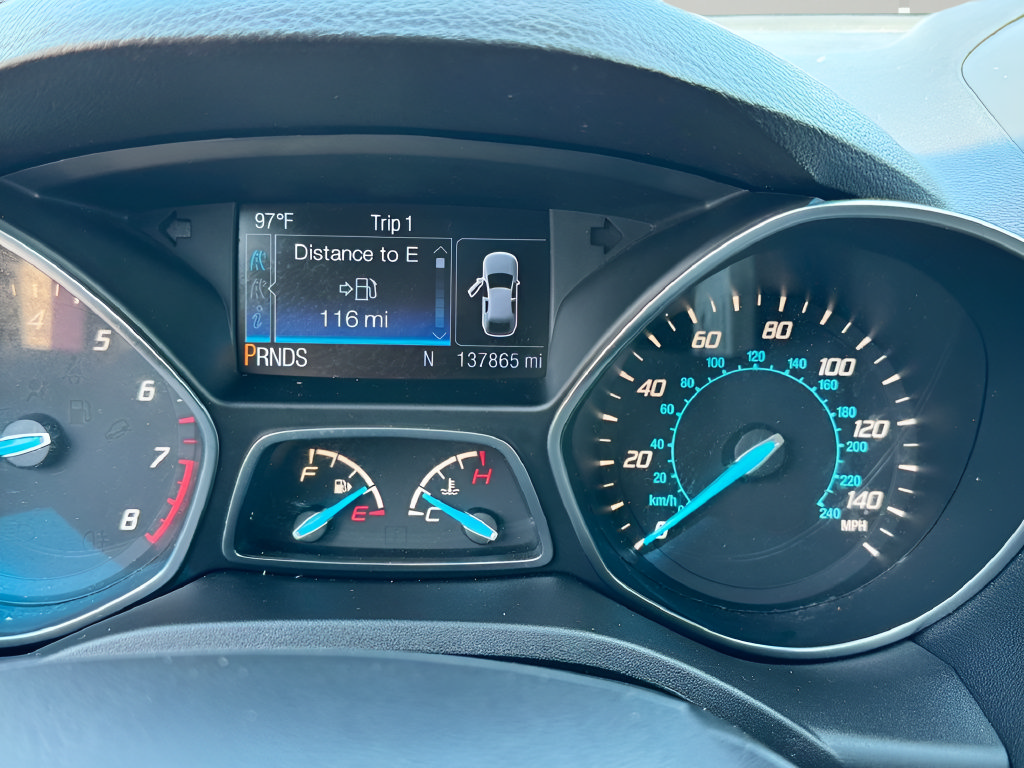 Used 2016 Ford Escape SE w/ SE Leather Comfort Package FWD image 15