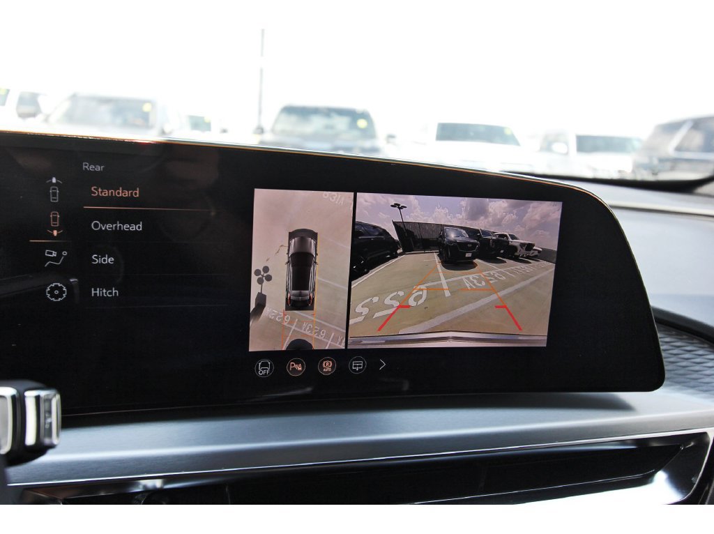 New 2027 Cadillac Lyriq Luxury RWD image 18