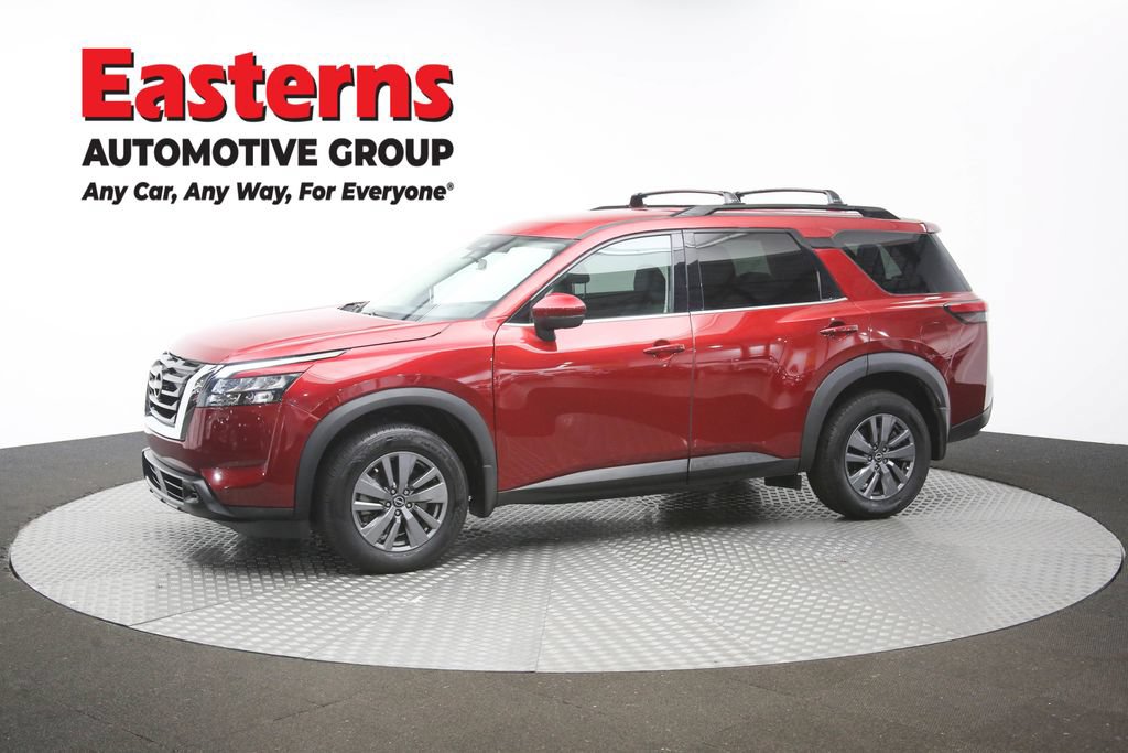 Used 2024 Nissan Pathfinder SV AWD/4WD image 59