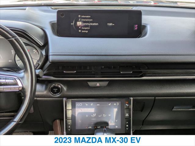 Used 2023 MAZDA MX-30 Electric w/ Premium Plus Pkg image 17