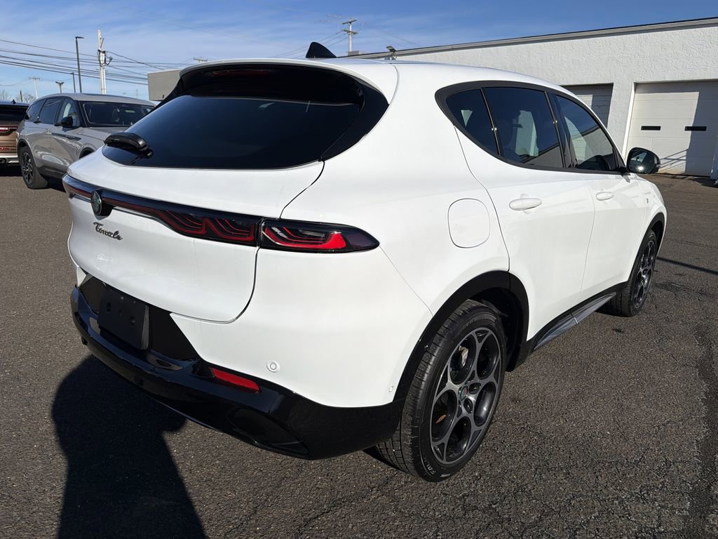 Used 2024 Alfa Romeo Tonale Ti w/ Active Assist Package image 5
